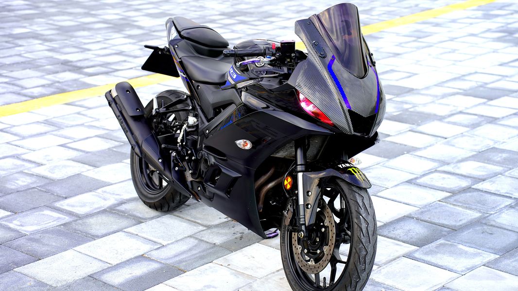 雅马哈 YZF-R3