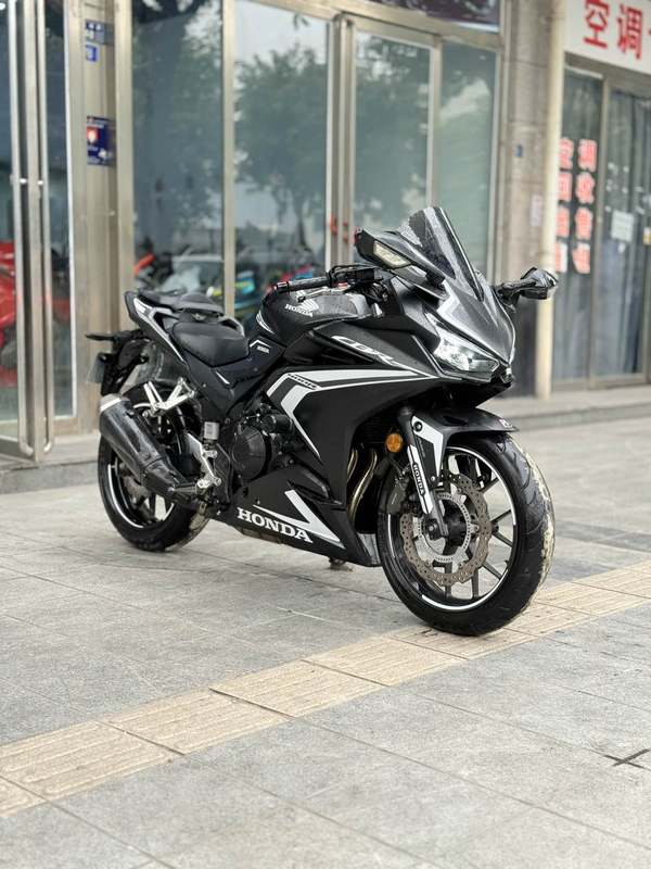 本田WING CBR400R