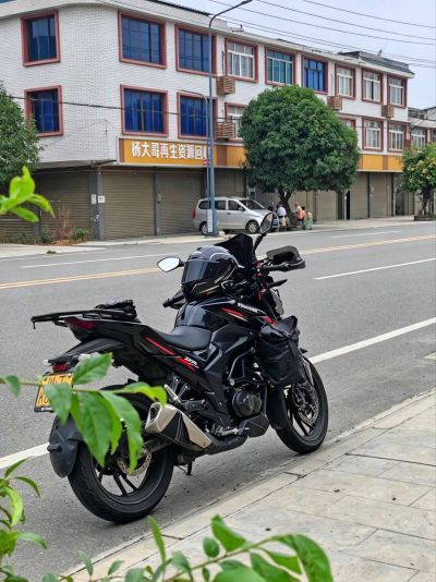 豪爵 DR150