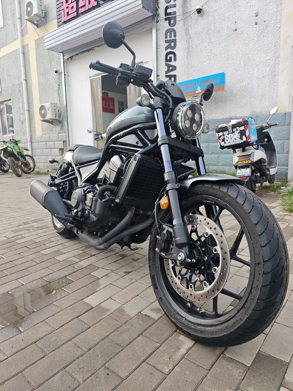 本田DREAMWING CM1100