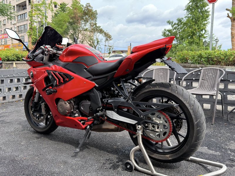 QJMOTOR 赛600