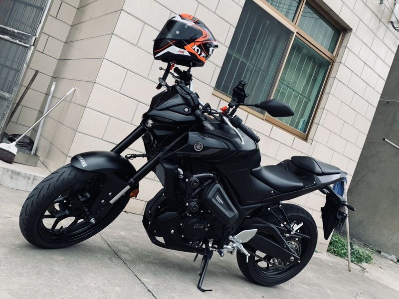 雅马哈 MT-03