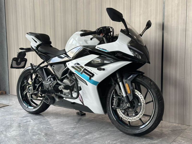 春风 250SR