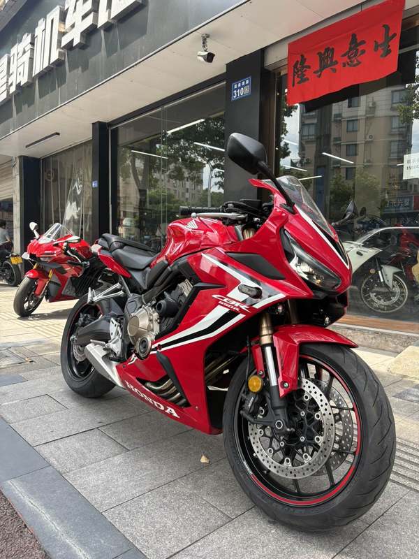 本田DREAMWING CBR650R