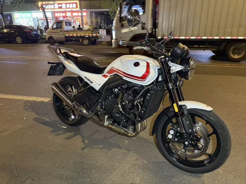张雪机车 500F