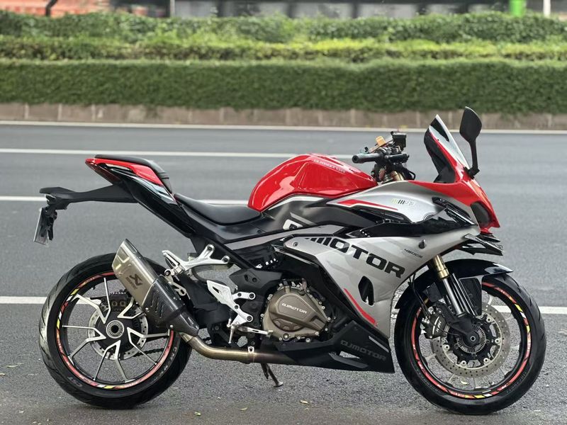 QJMOTOR 赛450