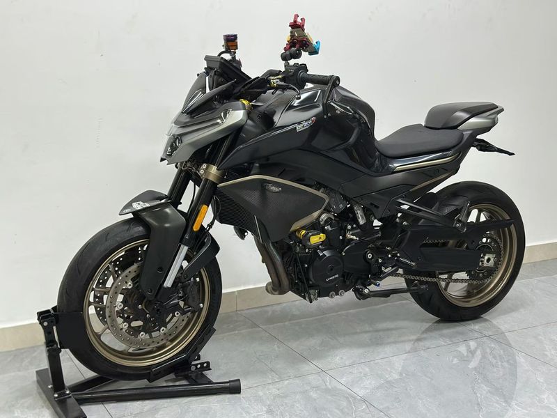 春风 800NK