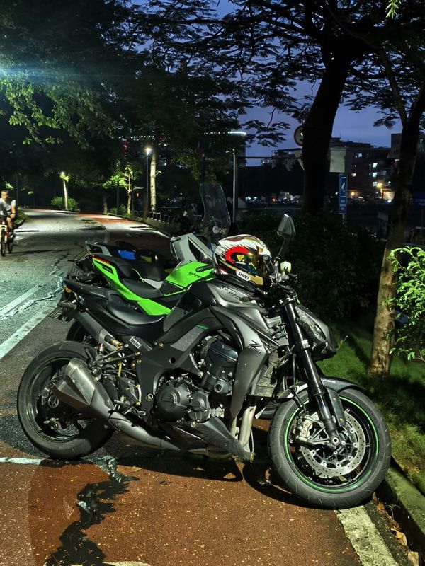 川崎 Z1000