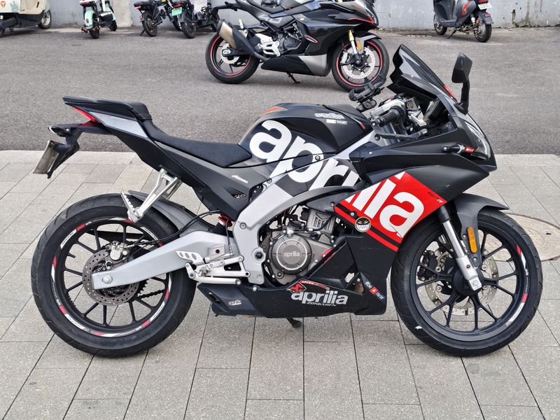 宗申阿普利亚 GPR250R