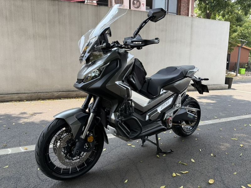 本田DREAMWING X-ADV 750