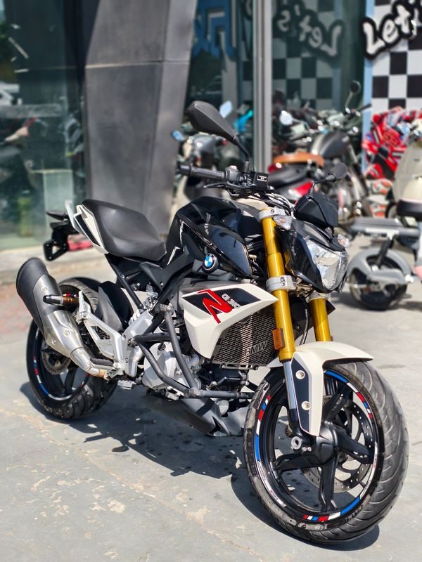 宝马 G 310 R