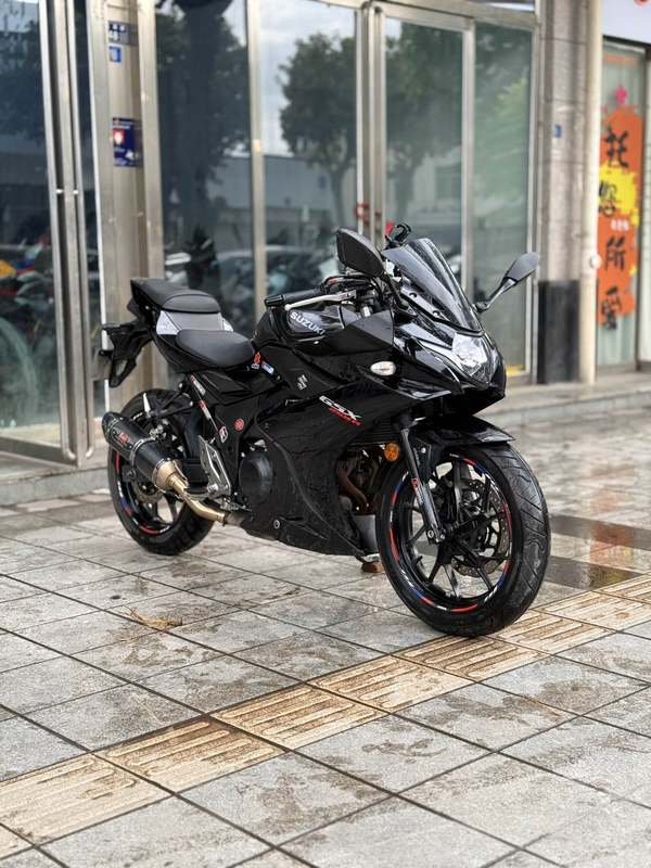 豪爵铃木 GSX250R
