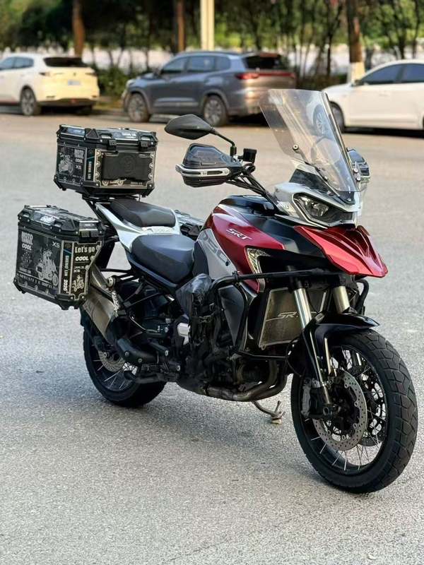 QJMOTOR 骁750