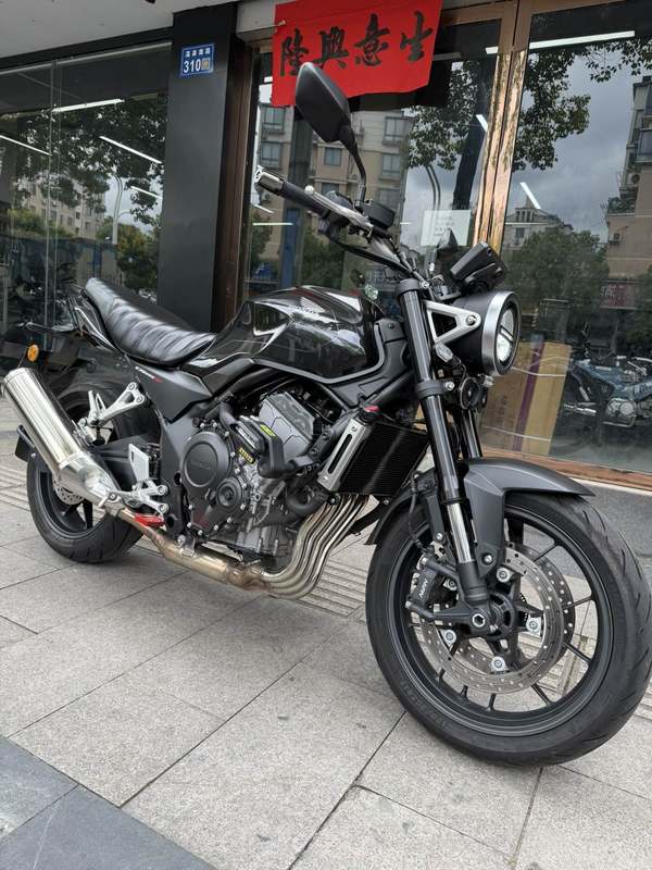 本田 CB500 Super Four