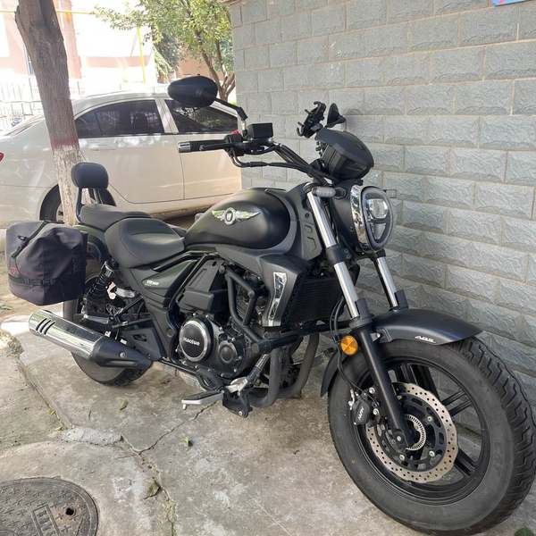 豪爵 TR300