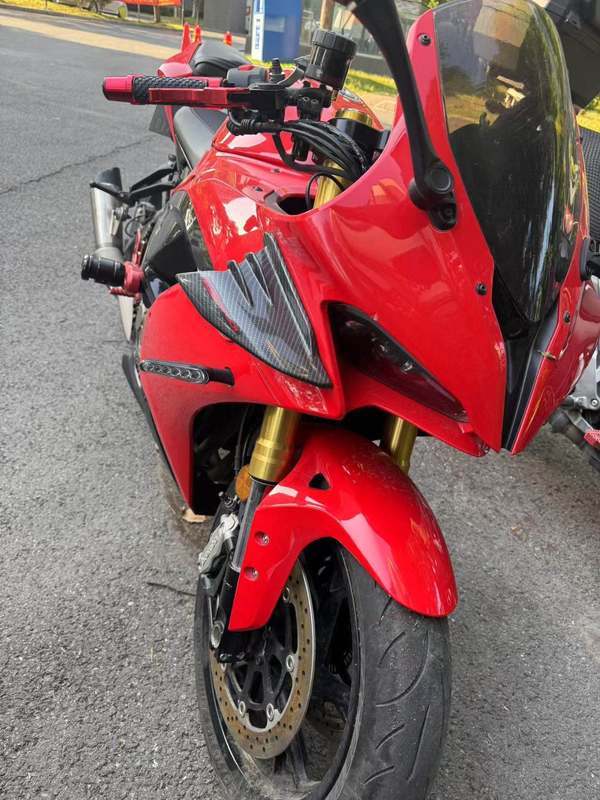 QJMOTOR 赛600