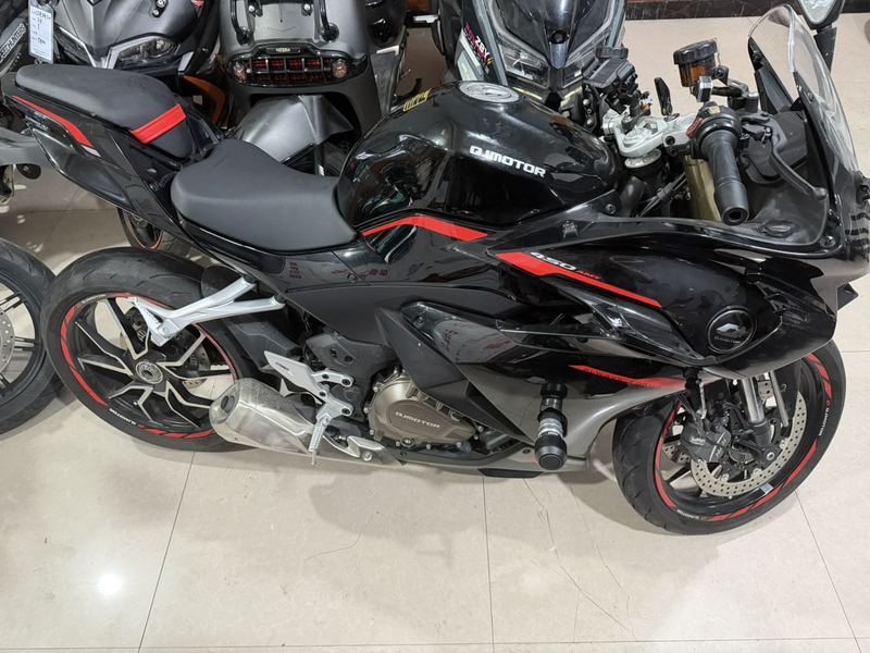 QJMOTOR 赛450