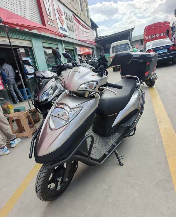 新大洲本田 NS125D