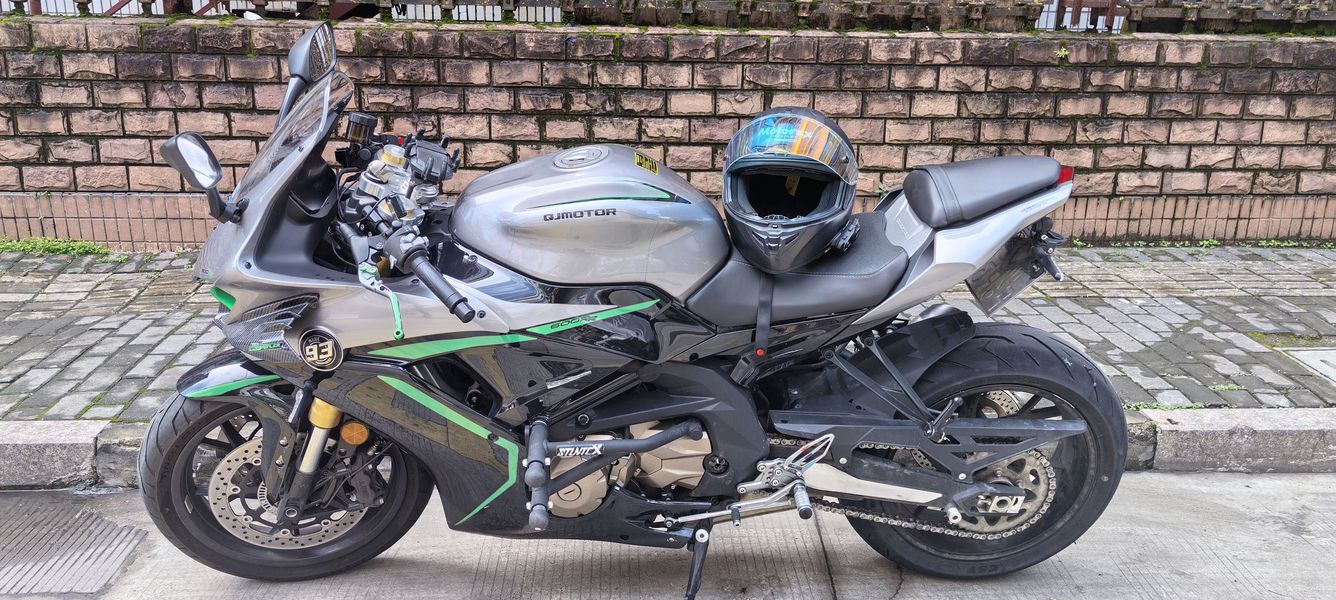 QJMOTOR 赛600
