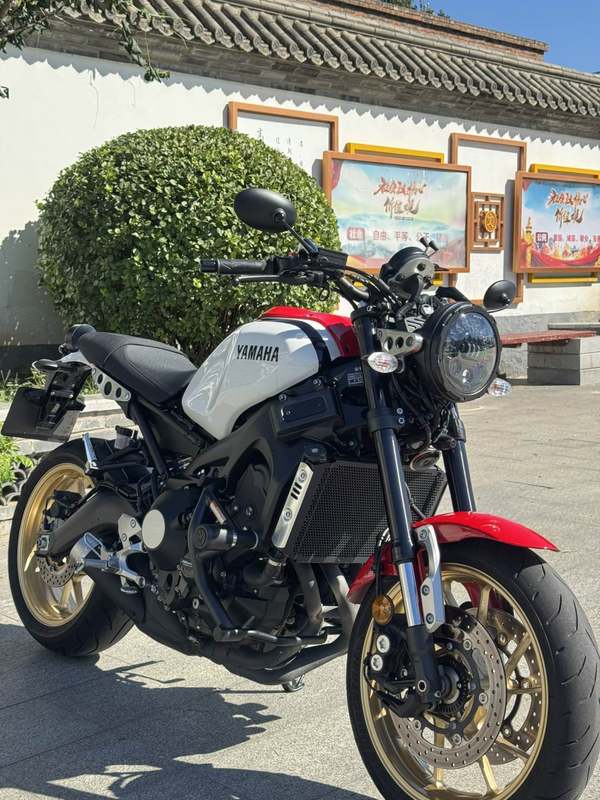 雅马哈 XS900R