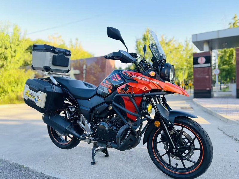 豪爵铃木 DL250