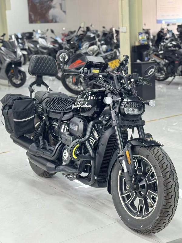 QJMOTOR 闪250