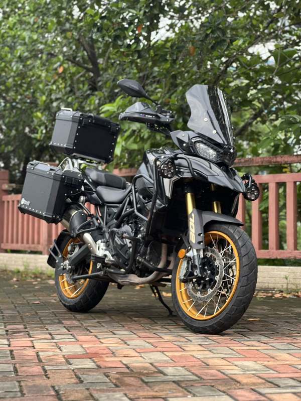 贝纳利 TRK702