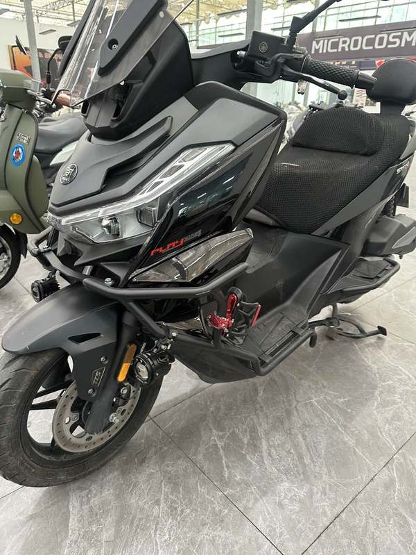 无极 SR250GT