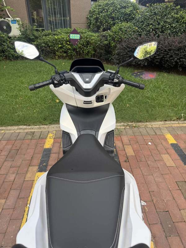 五羊本田 PCX