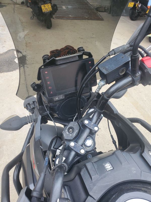 豪爵铃木 DL250