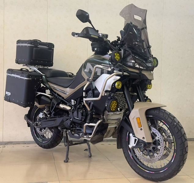 春风 800MT