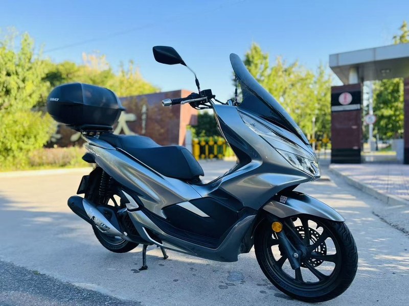 五羊本田 PCX