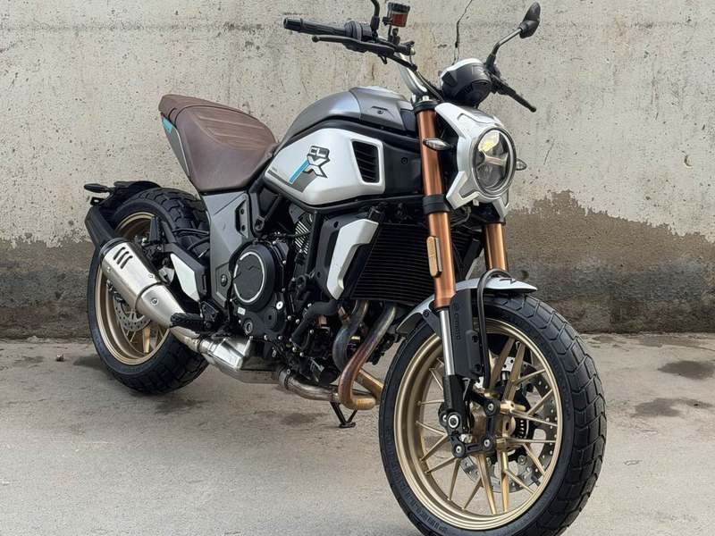 春风 700CL-X