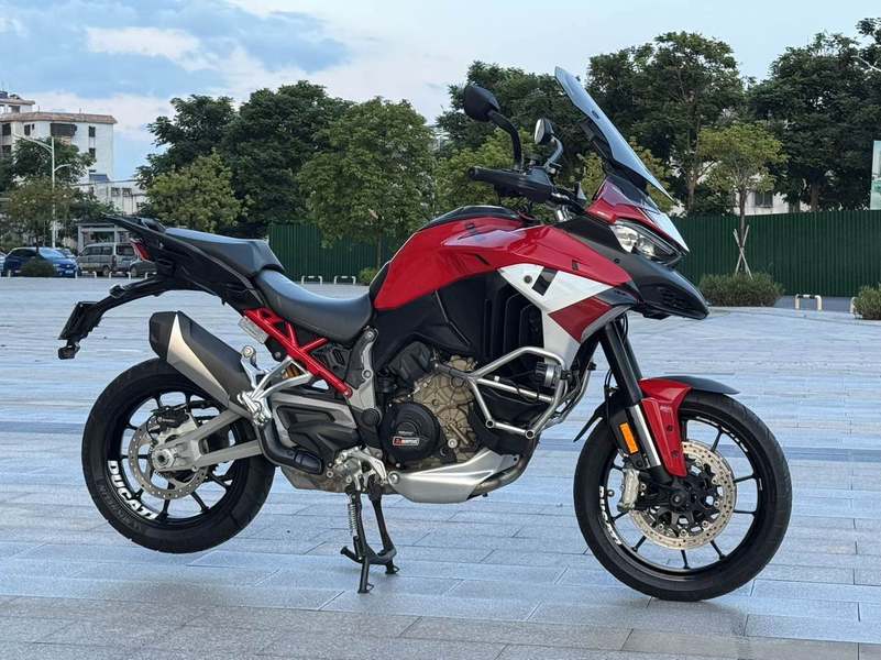 杜卡迪 Multistrada V4