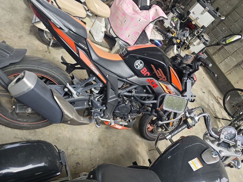 无极 300R
