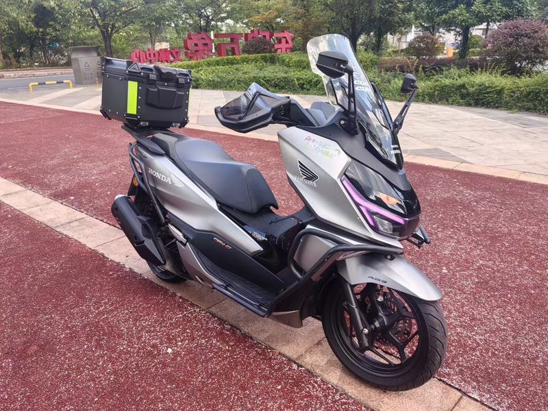 新大洲本田 NS150GX