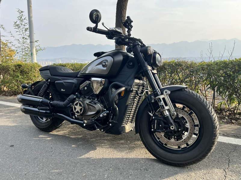QJMOTOR 闪600