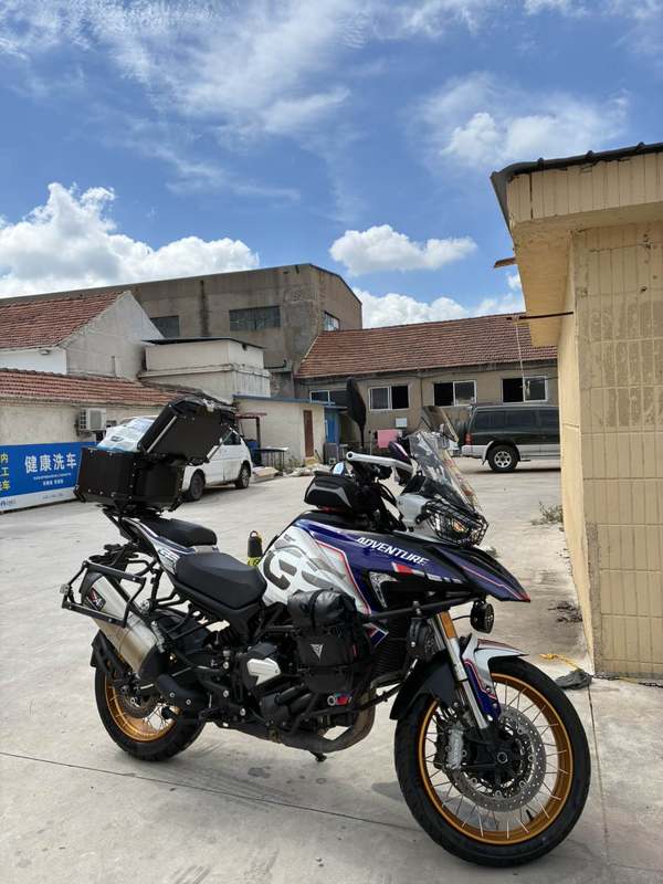QJMOTOR 骁750