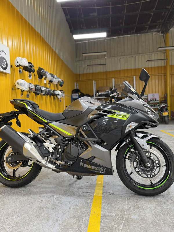 川崎 Ninja 400