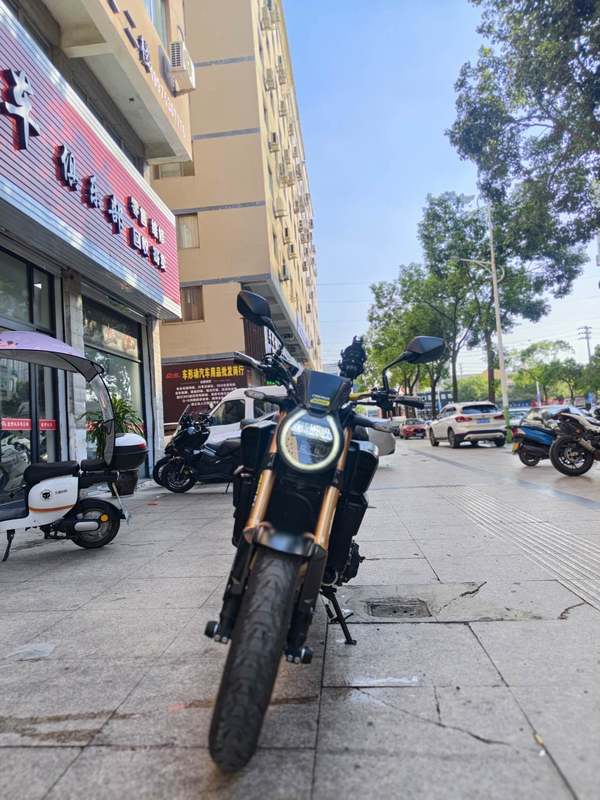本田DREAMWING CB650R 