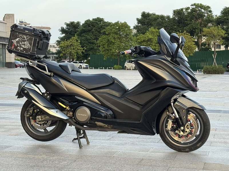 光阳 AK550