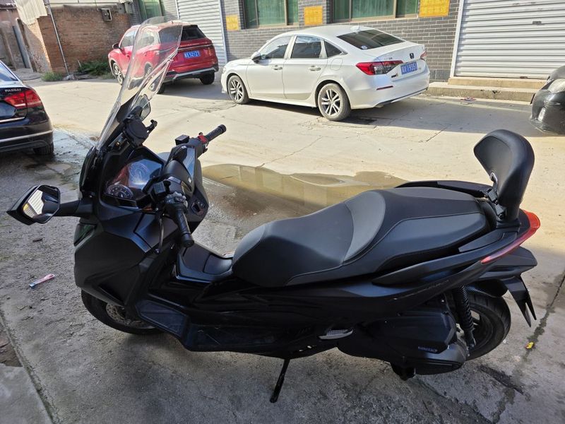 本田WING NSS350