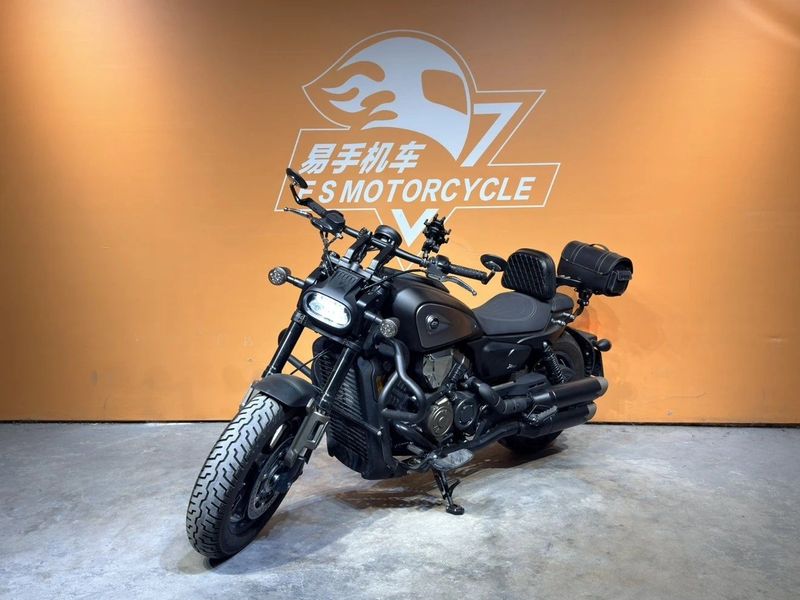 QJMOTOR 闪600