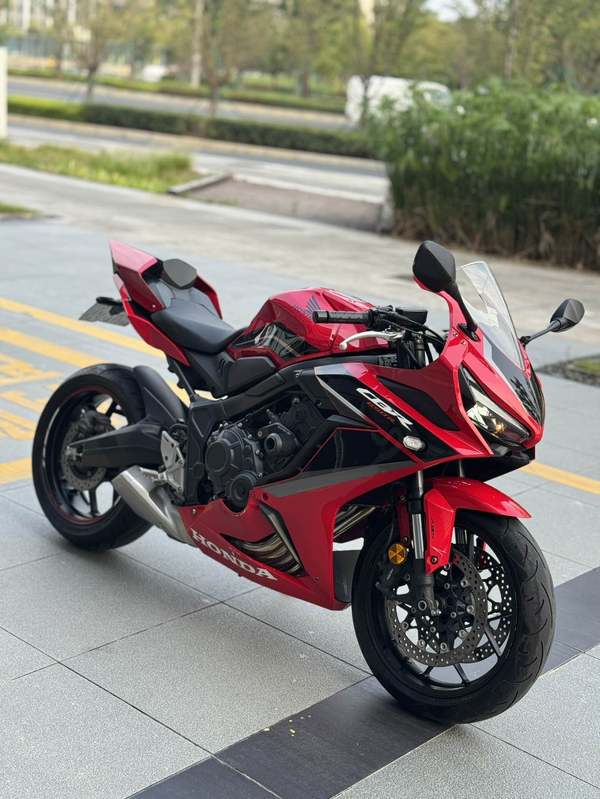 本田DREAMWING CBR650R