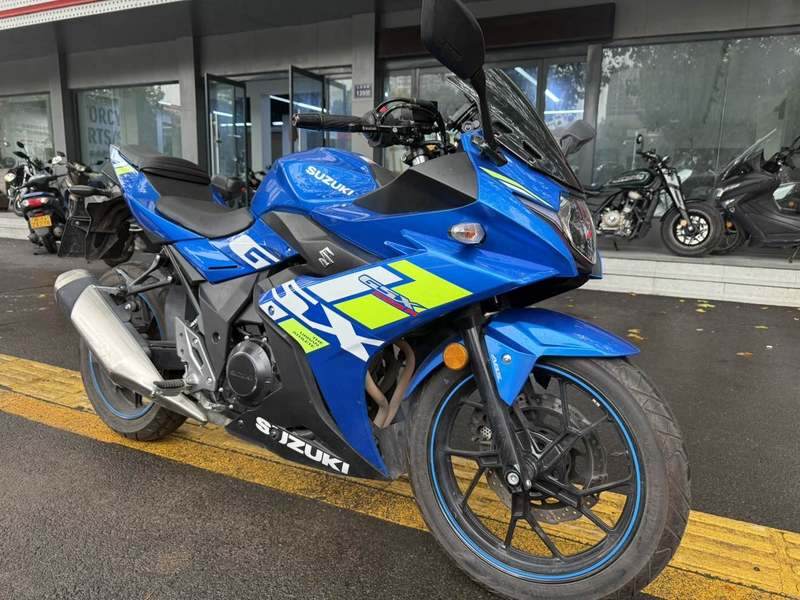 豪爵铃木 GSX250R