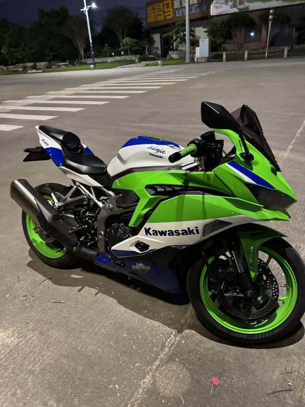 川崎 ZX-4R