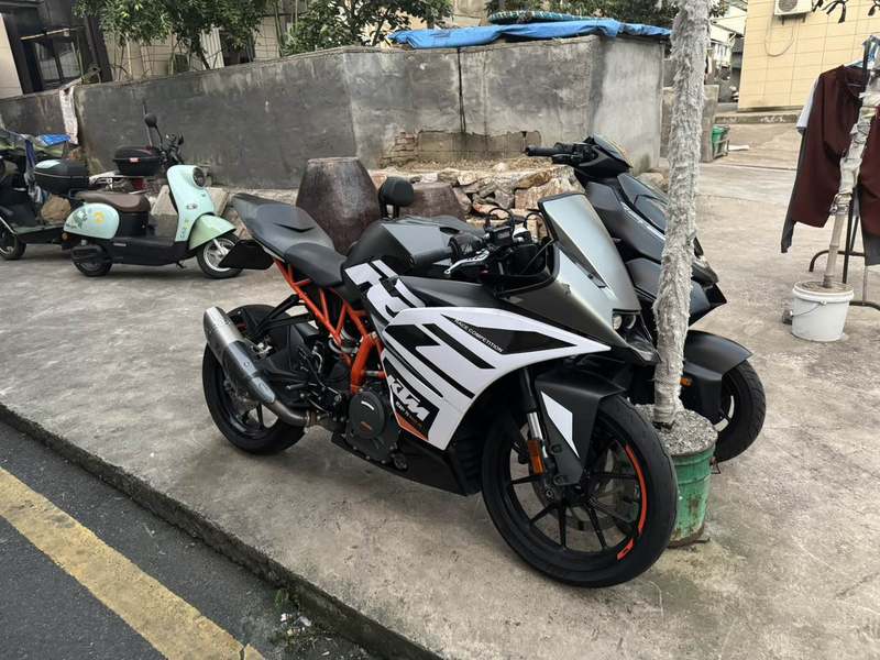 KTMR2R RC 390 