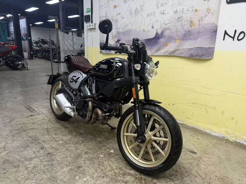 杜卡迪 Scrambler 800