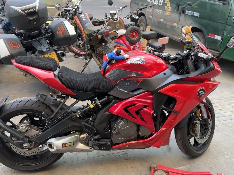 QJMOTOR 赛600