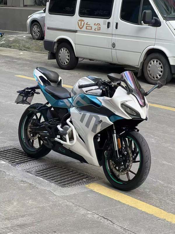 春风 250SR